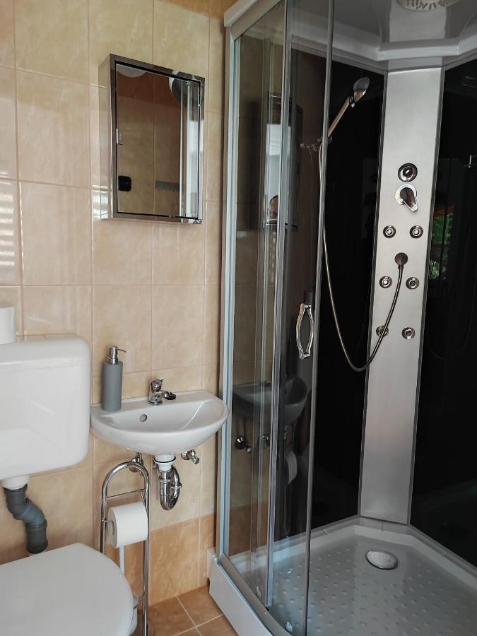 Bm Apartman Zalakaros Buitenkant foto